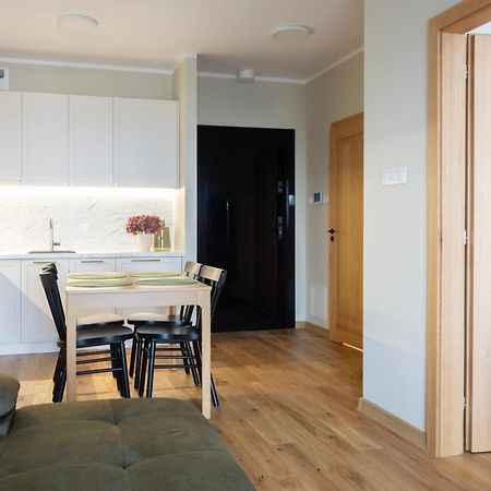 Apartament 018 Tuz Przy Plazy Z Tarasem I Parkingiem Perlowa Przystan เชียโนเซตี ภายนอก รูปภาพ